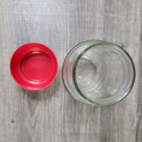 Anchor Hocking Vintage Glass Measuring Jar with Plastic Lid - Picture 8 of 9